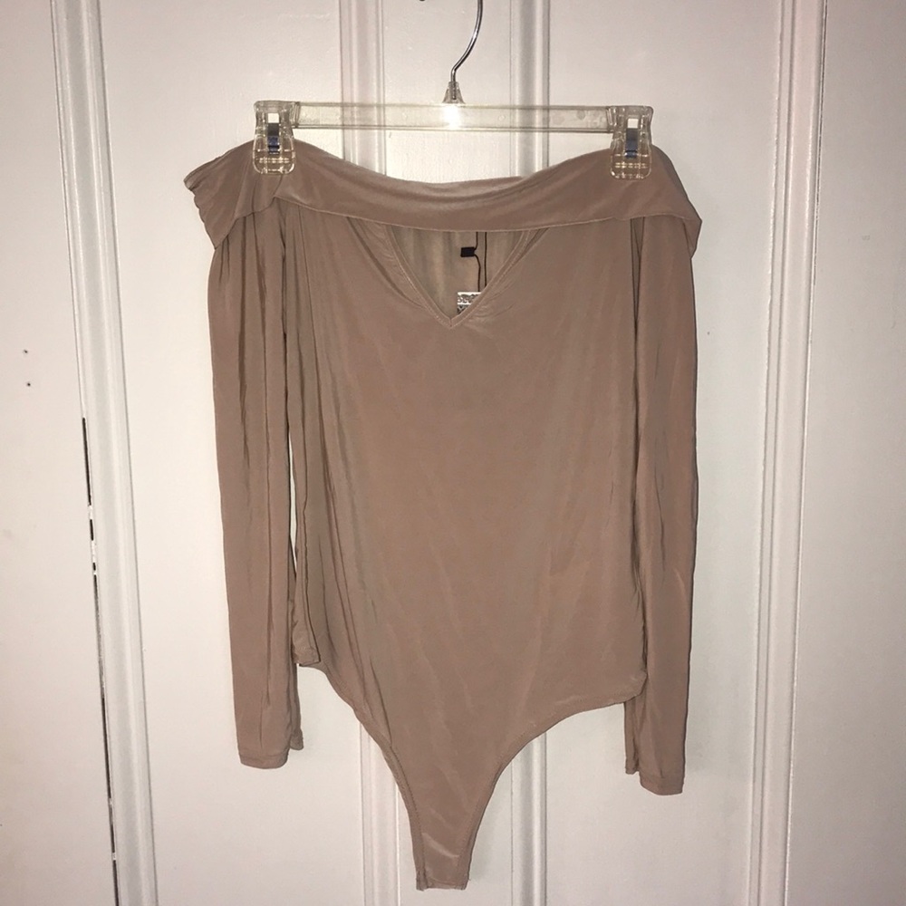 Boohoo Slinky Cut Out Off The Shoulder Bodysuit